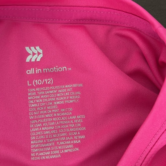 All in Motion Set of 3 Tshirts and 1 pair of shorts - Picture 7 of 10